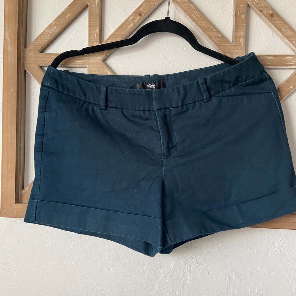 Mossimo Shorts. Size 10
